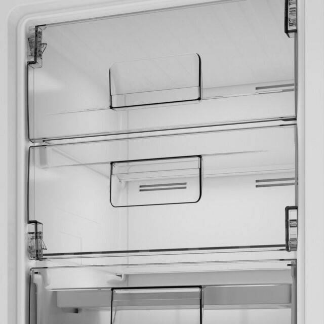 BLOMBERG FNM4671P 171cm Tall Frost Free Freezer