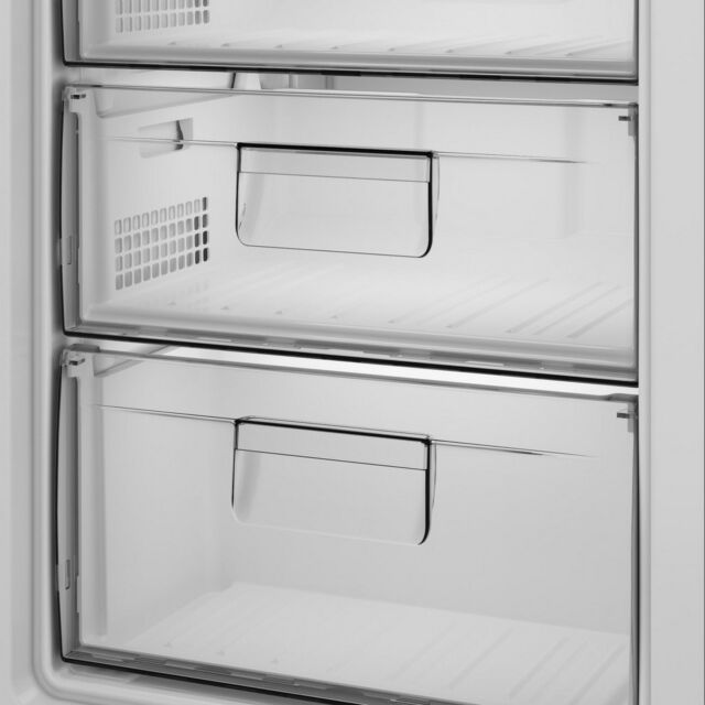 BLOMBERG FNM4671P 171cm Tall Frost Free Freezer