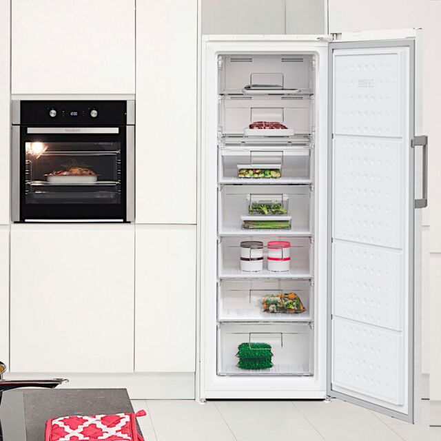 BLOMBERG FNM4671P 171cm Tall Frost Free Freezer
