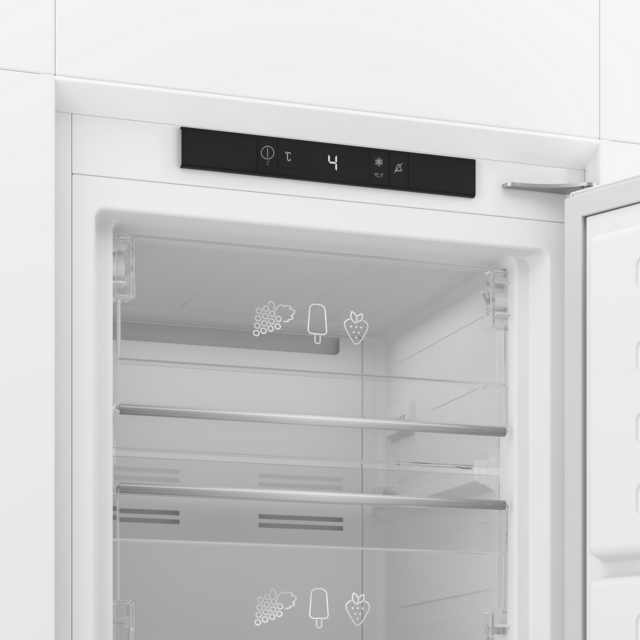 BLOMBERG FNT4454I Integrated Freezer