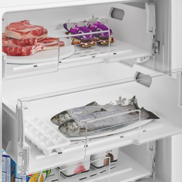 BLOMBERG FSE1654IU Built Under Freezer