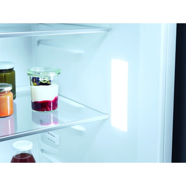MIELE KDN7724E Built-In Fridge-Freezer Fixed Hinge