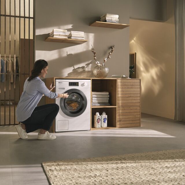 MIELE WEA125 WCS 8Kg Washing Machine
