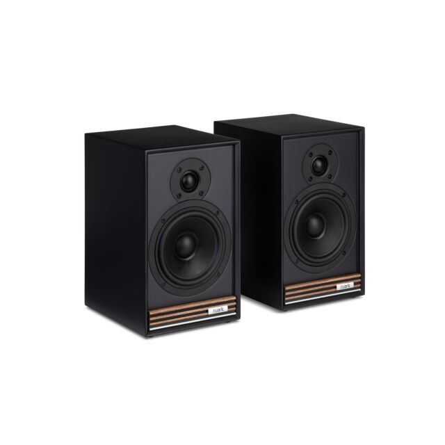 SABRE-R Walnut