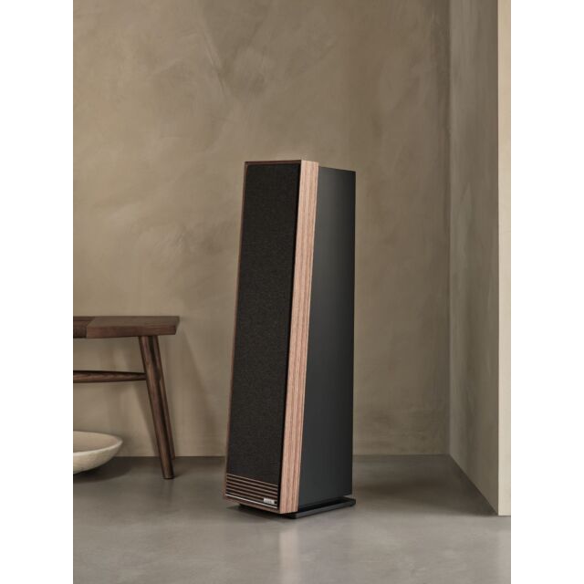 Ruark Audio Talisman-R Floorstanding Speakers Walnut